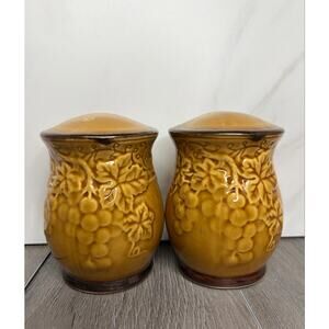Raymond Waites Salt & Pepper Shakers, CIC Large Spice Shakers Grapes & Leaves